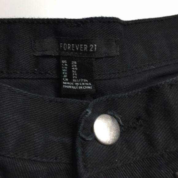 Studded black jean shorts - Picture 2 of 3